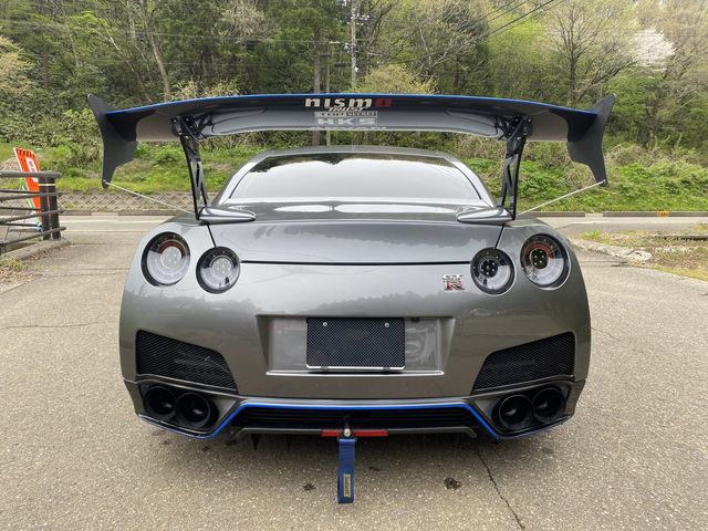 Nissan GT-R 2008-04 2282-9