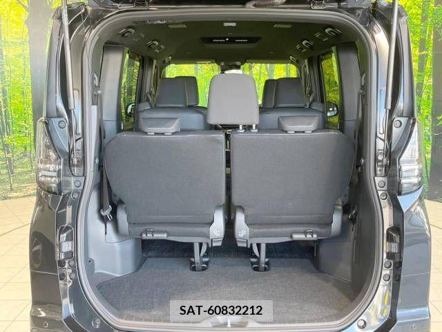 Toyota VOXY 2022-09 394954-11
