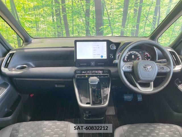 Toyota VOXY 2022-09 394954-1