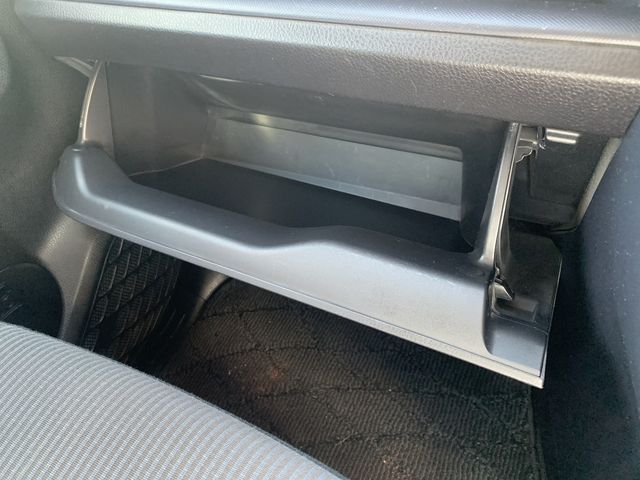 Toyota VOXY 2014-09 29243-17