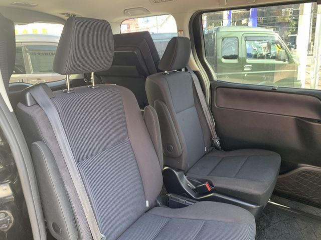 Toyota VOXY 2014-09 29243-5