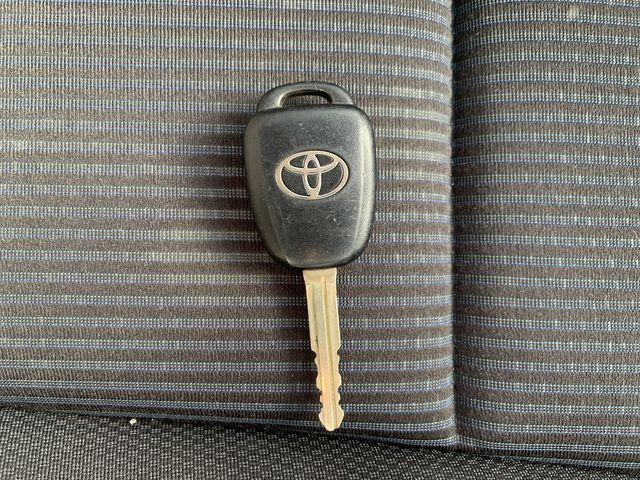 Toyota VOXY 2014-09 29243-16