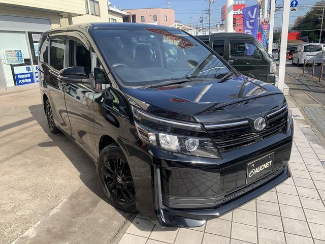 Toyota VOXY 2014-09 29243-1