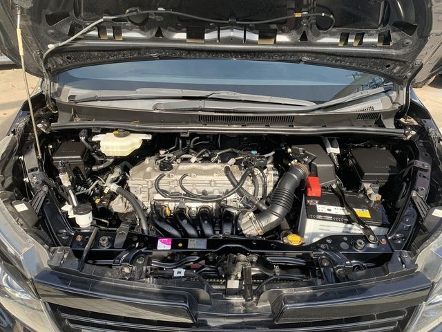 Toyota VOXY 2014-09 29243-15