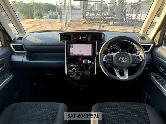 Toyota ROOMY 2022-06 384303-1