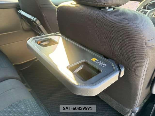 Toyota ROOMY 2022-06 384303-26