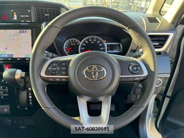 Toyota ROOMY 2022-06 384303-17