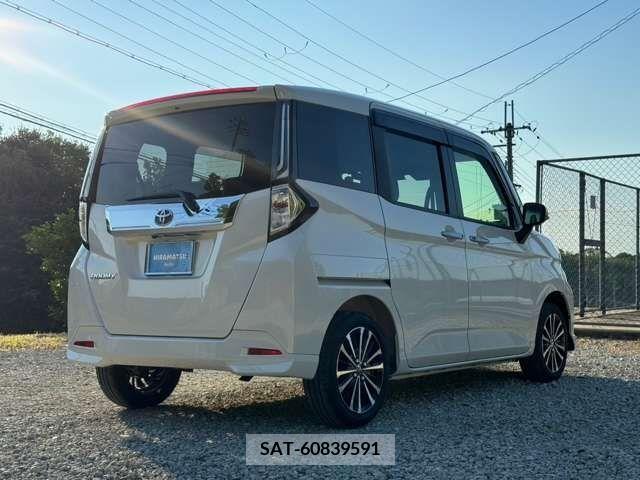 Toyota ROOMY 2022-06 384303-2