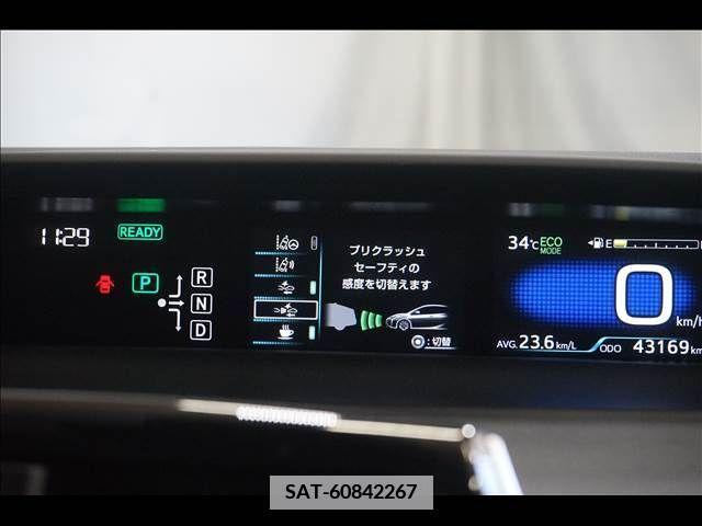 Toyota PRIUS 2018-03 366665-4