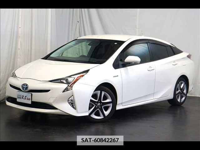 Toyota PRIUS 2018-03 366665-0