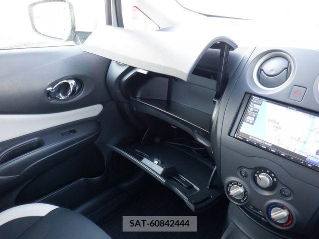 Nissan NOTE 2019-07 203372-8