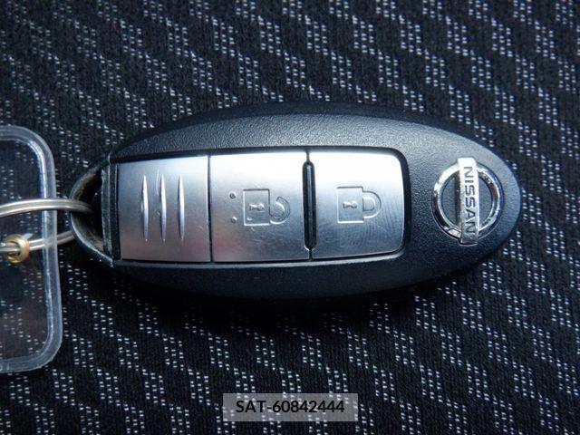 Nissan NOTE 2019-07 203372-17