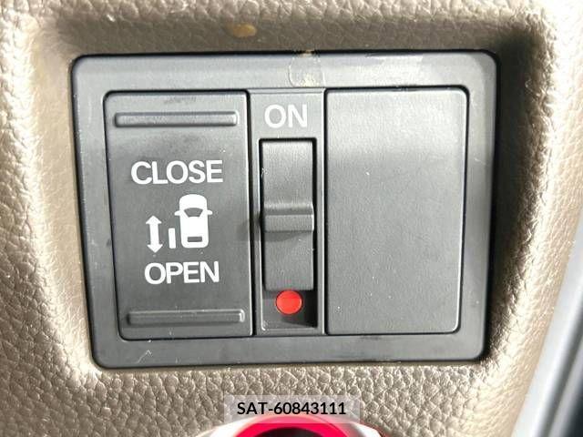Honda N BOX 2021-04 278707-4