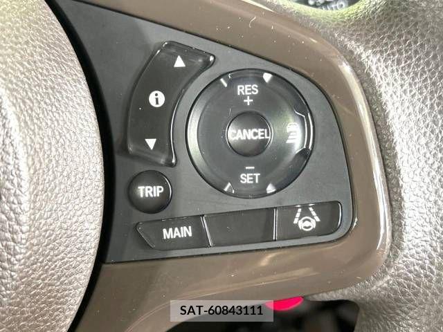 Honda N BOX 2021-04 278707-3