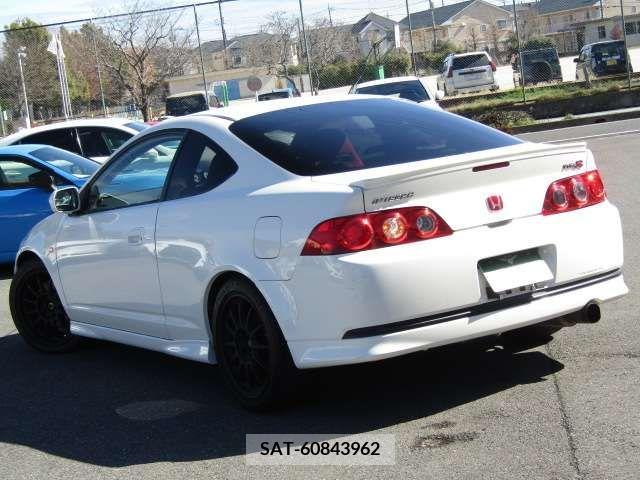 Honda INTEGRA 2004-09 211095-3