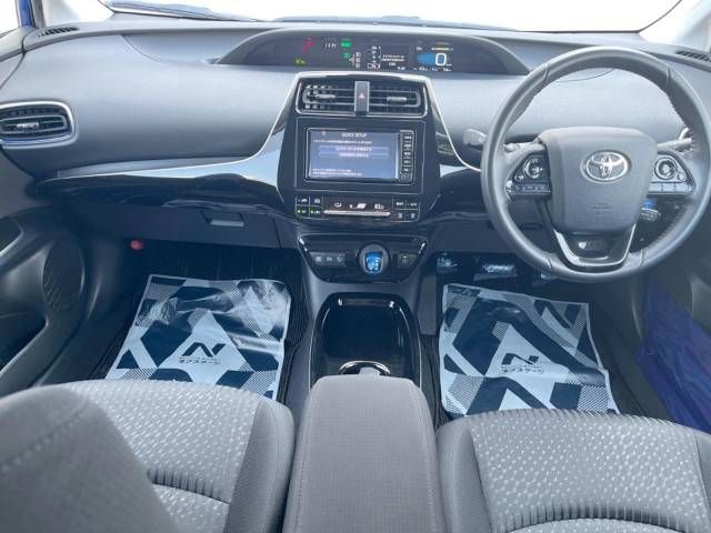 Toyota PRIUS 2018-04 5159-1