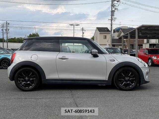 Bmw MINI 2019-06 381359-11