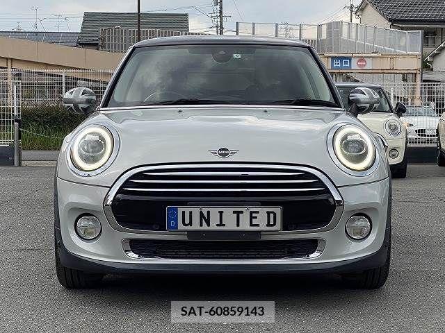 Bmw MINI 2019-06 381359-9