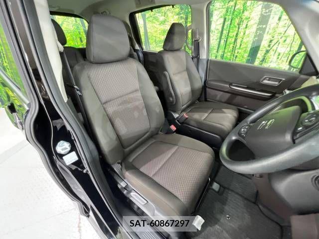 Honda FREED 2022-10 390986-8