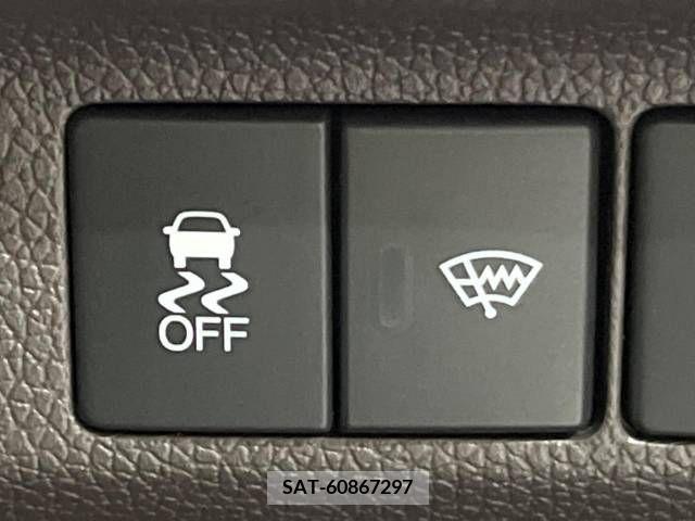 Honda FREED 2022-10 390986-6