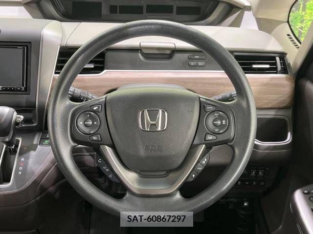 Honda FREED 2022-10 390986-12