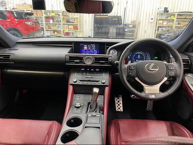 Lexus RC 2015-04 12050-2