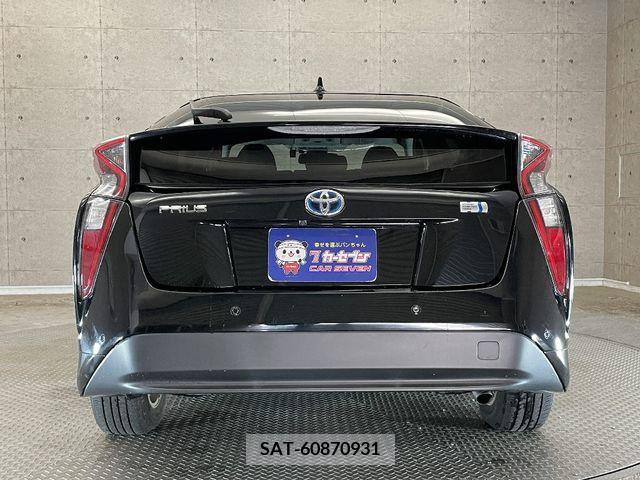 Toyota PRIUS 2018-08 224315-6