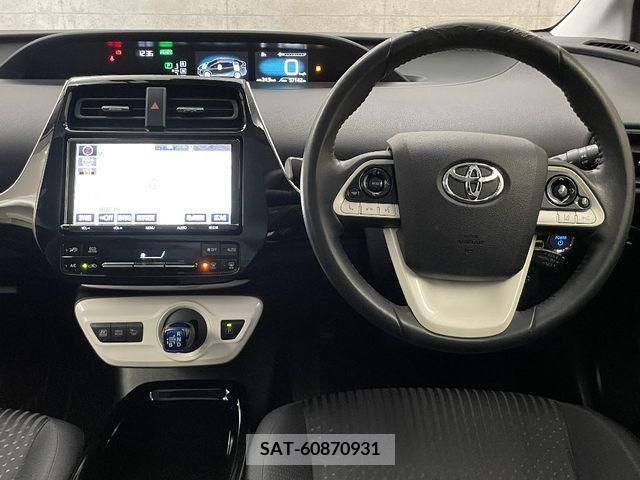 Toyota PRIUS 2018-08 224315-1