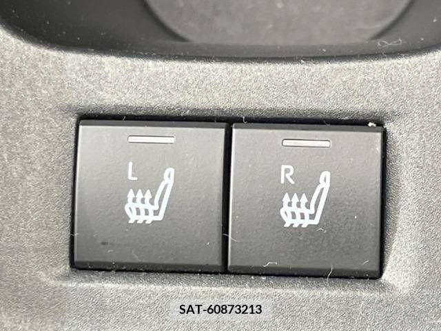 Toyota AQUA 2021-09 246129-6