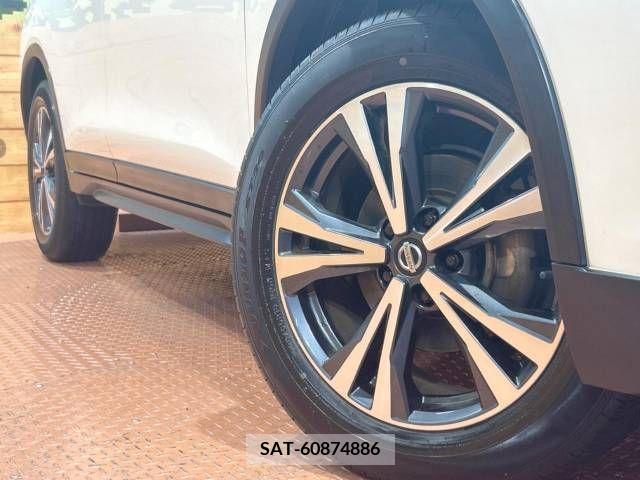 Nissan X-TRAIL 2017-07 335997-13