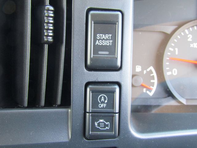 Mazda TITAN 2023-08 19935-22