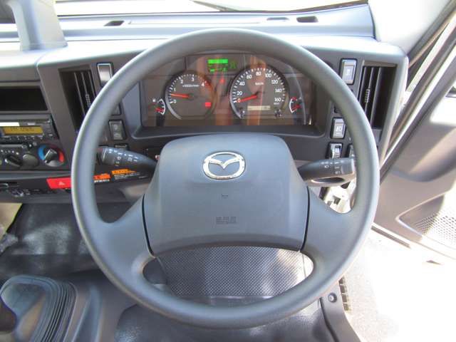 Mazda TITAN 2023-08 19935-17