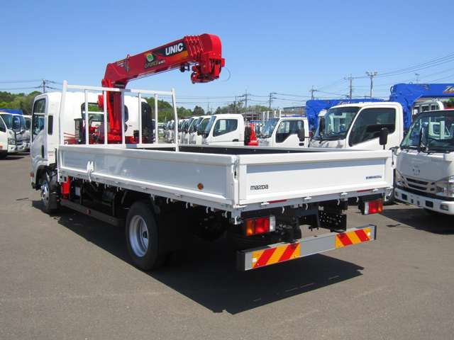 Mazda TITAN 2023-08 19935-6