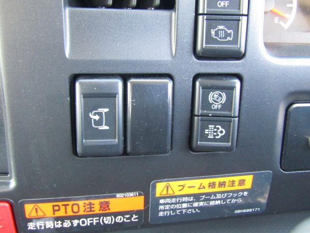 Mazda TITAN 2023-08 19935-21