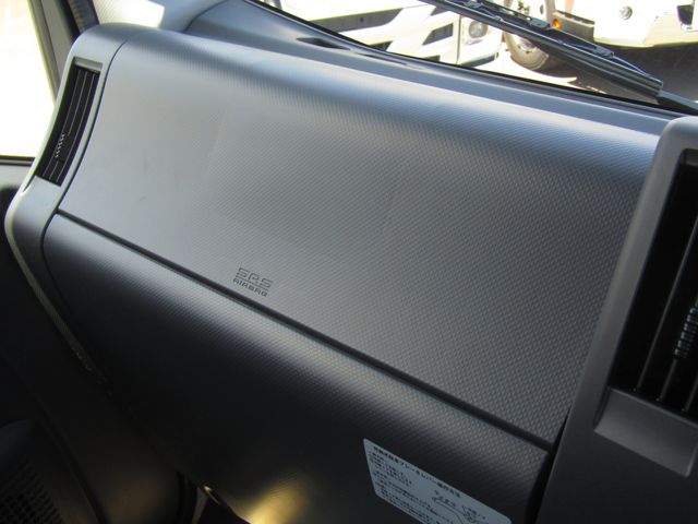 Mazda TITAN 2023-08 19935-25