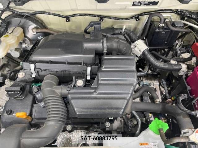Suzuki ALTO 2019-04 305136-18