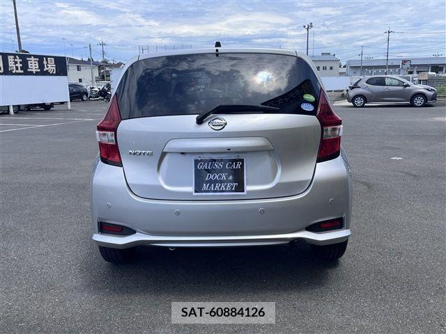 Nissan NOTE 2018-07 355044-3