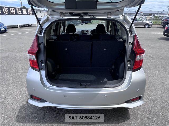 Nissan NOTE 2018-07 355044-4