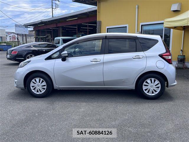 Nissan NOTE 2018-07 355044-7