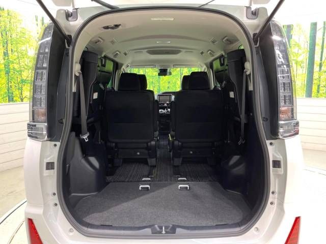 Toyota VOXY 2017-06 188960-10