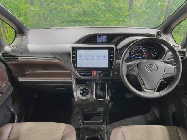Toyota ESQUIRE 2018-10 21897-1