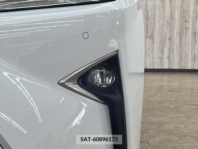 Lexus RX 2018-05 334387-23