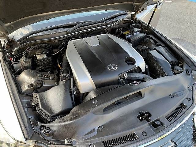 Lexus IS 2013-07 28061-11