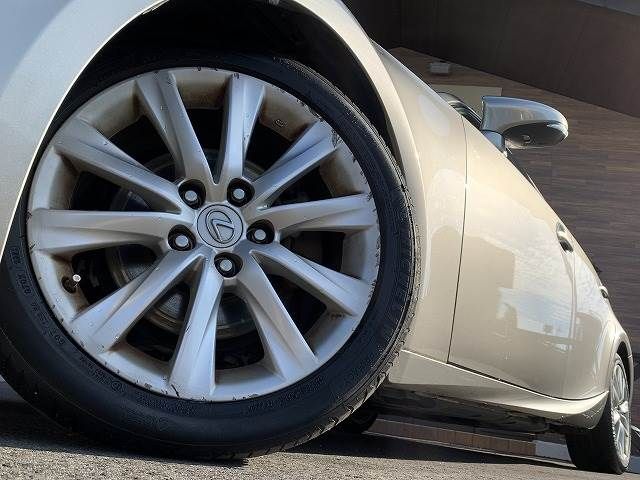 Lexus IS 2013-07 28061-10