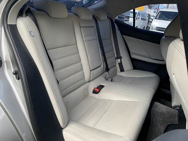 Lexus IS 2013-07 28061-9