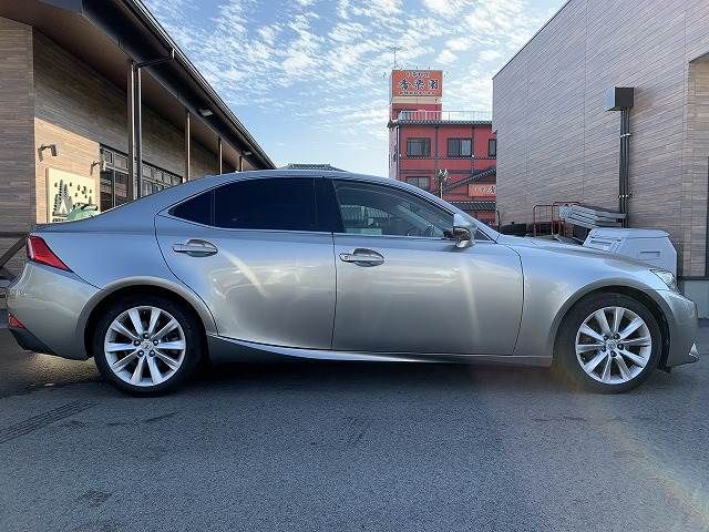 Lexus IS 2013-07 28061-17