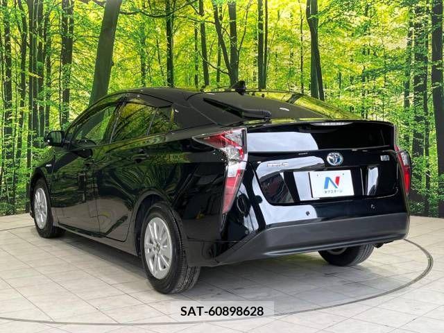 Toyota PRIUS 2017-03 298208-17