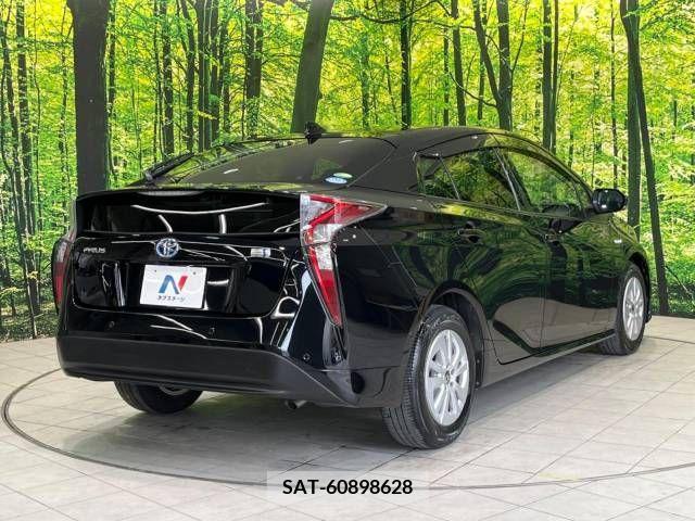 Toyota PRIUS 2017-03 298208-16