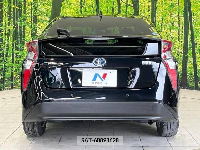 Toyota PRIUS 2017-03 298208-14