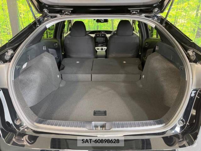 Toyota PRIUS 2017-03 298208-10